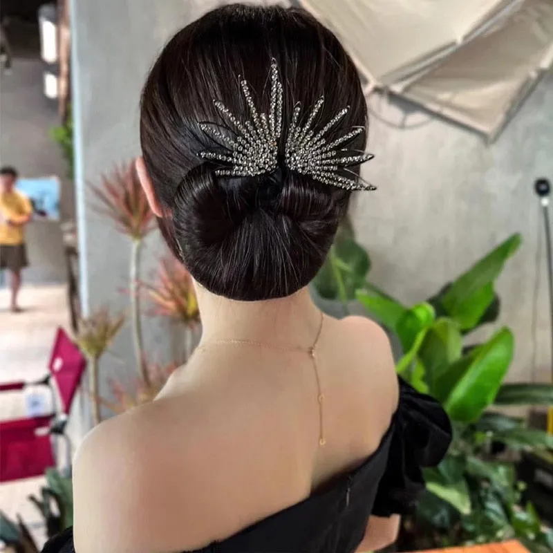 Elegant and easy bun styler