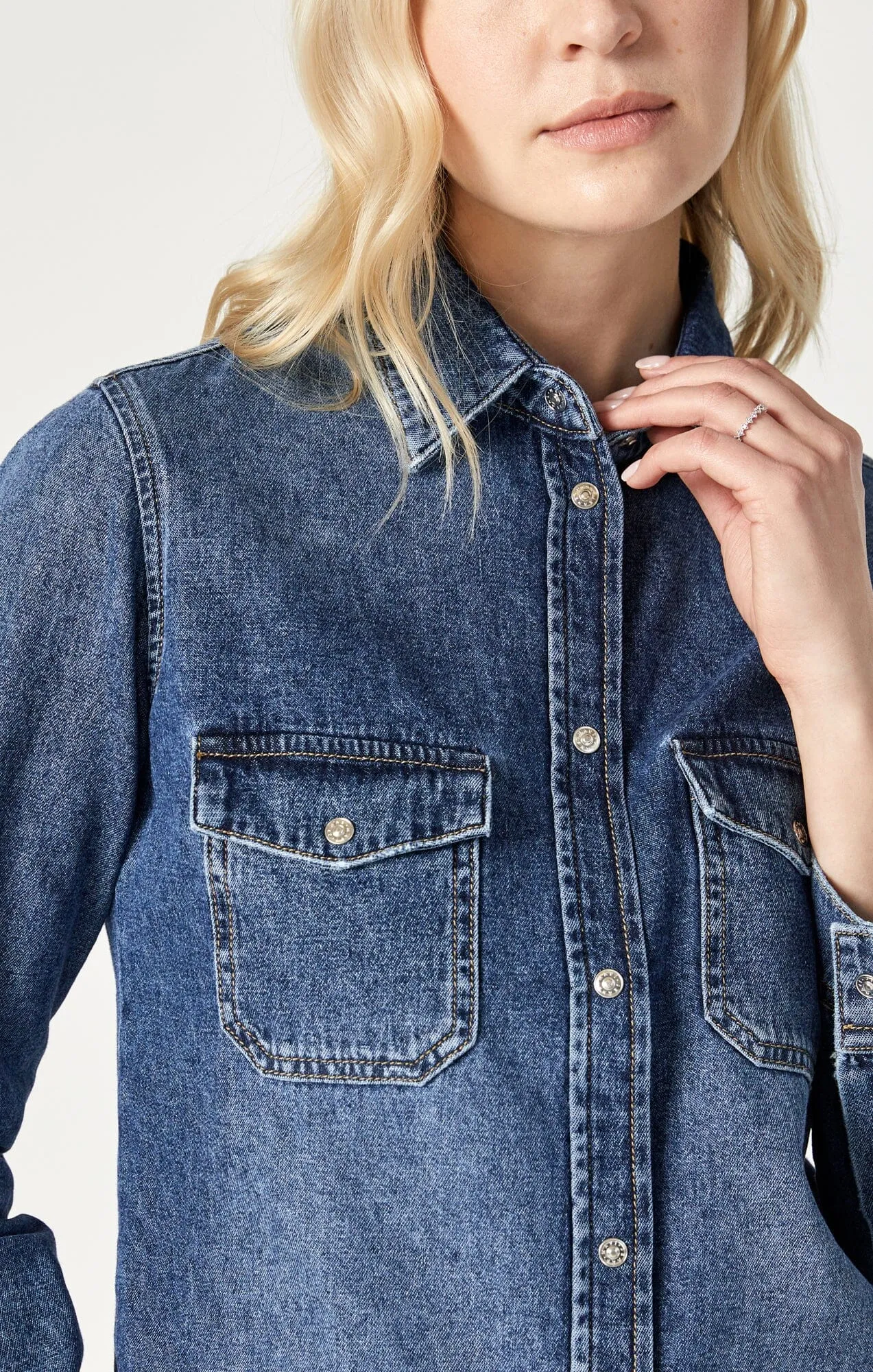 LEVIN SEMI-FITTED DENIM SHIRT IN DARK BLUE DENIM