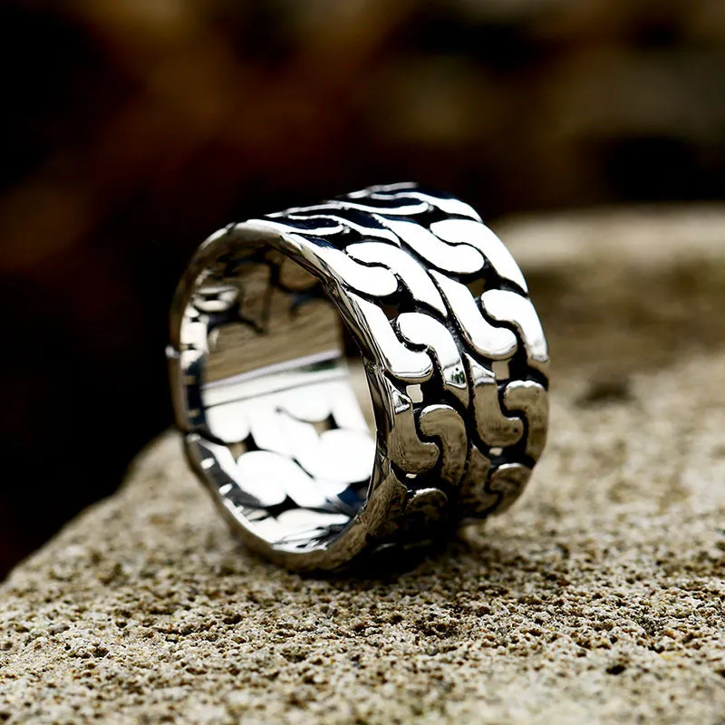 Titanium Steel Cuban Chain Men's Ring - Stylish Hand Jewelry for Him